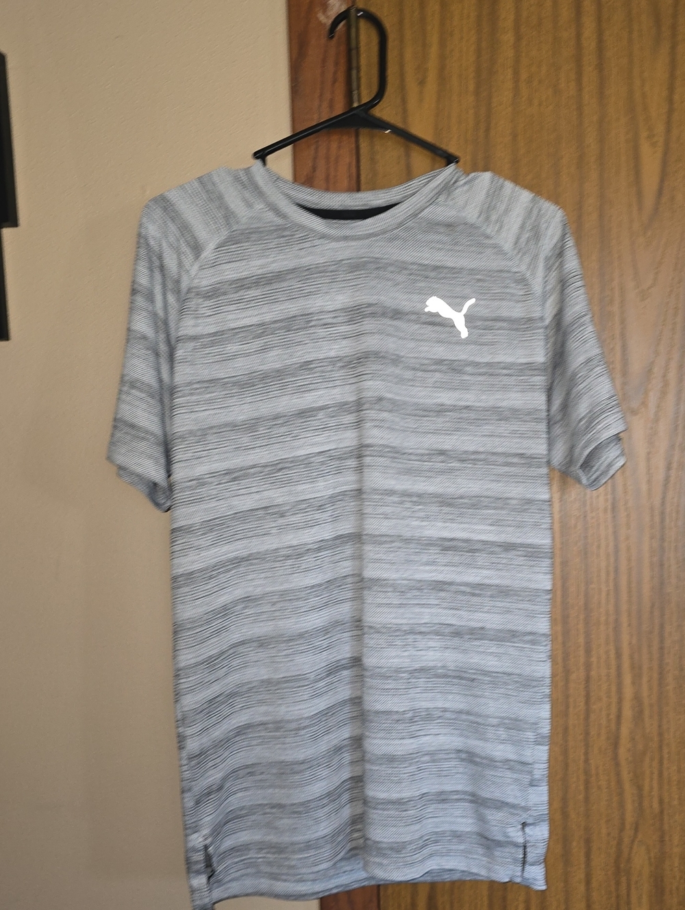 Puma Men’s Gray Heather Short Sleeve Performance Tee
